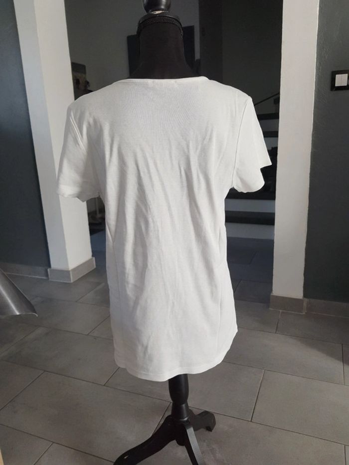 T-shirt blanc imprimé papillon - photo numéro 3