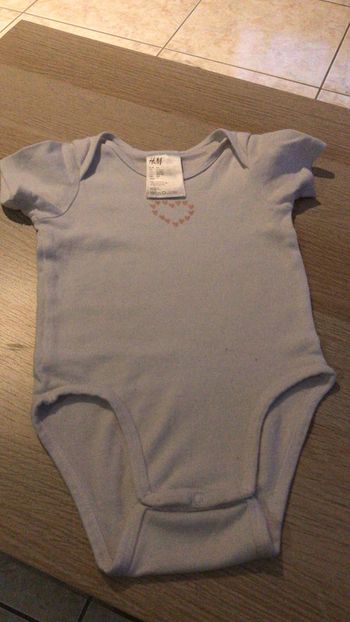 Body manche courte 9/12 mois