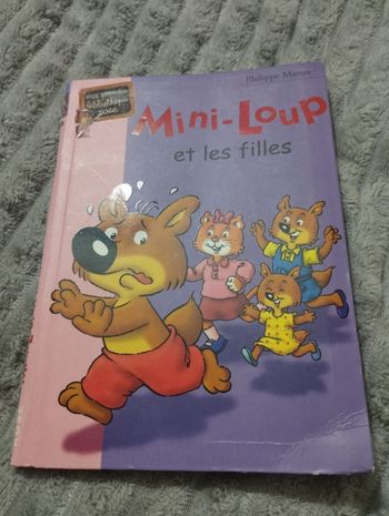 Livre Mini Loup et les filles 
