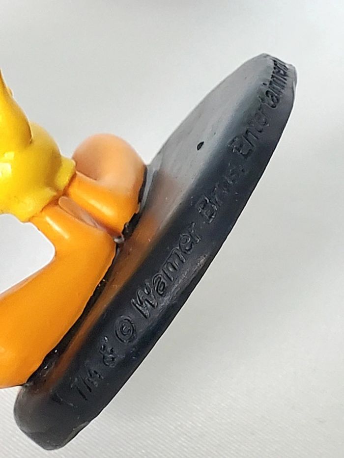 Figurines en résine sur socle Titi - Titi et Grosminet - photo numéro 7