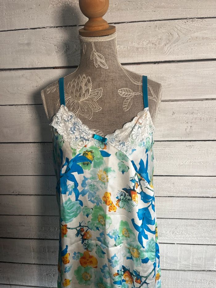 Robe nuisette fleurie vintage - photo numéro 2