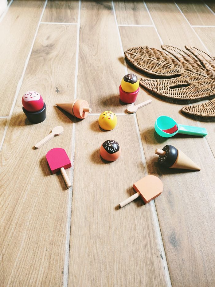 🍦Dinette en bois esquimaux et création de boules de glaces avec scratch en bois