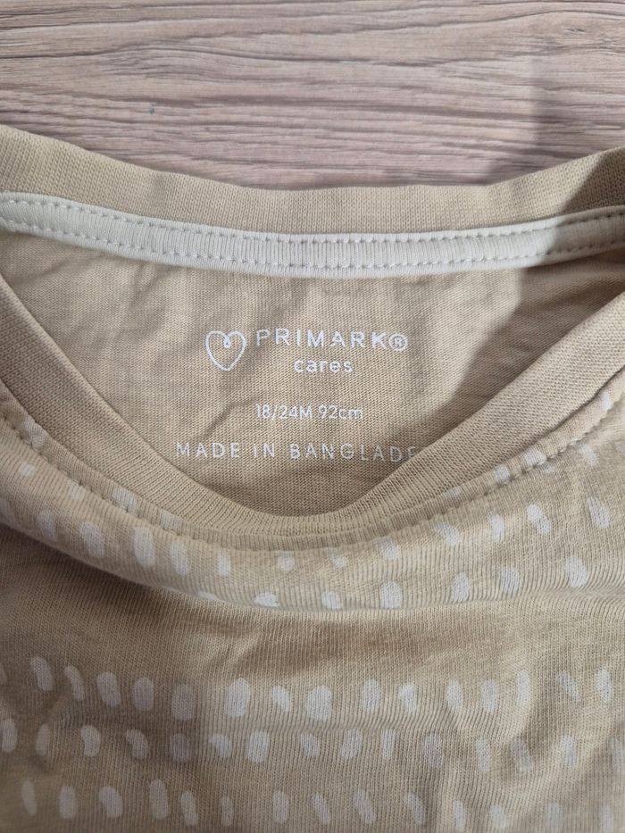 T-shirt taille 18 mois primark - photo numéro 3