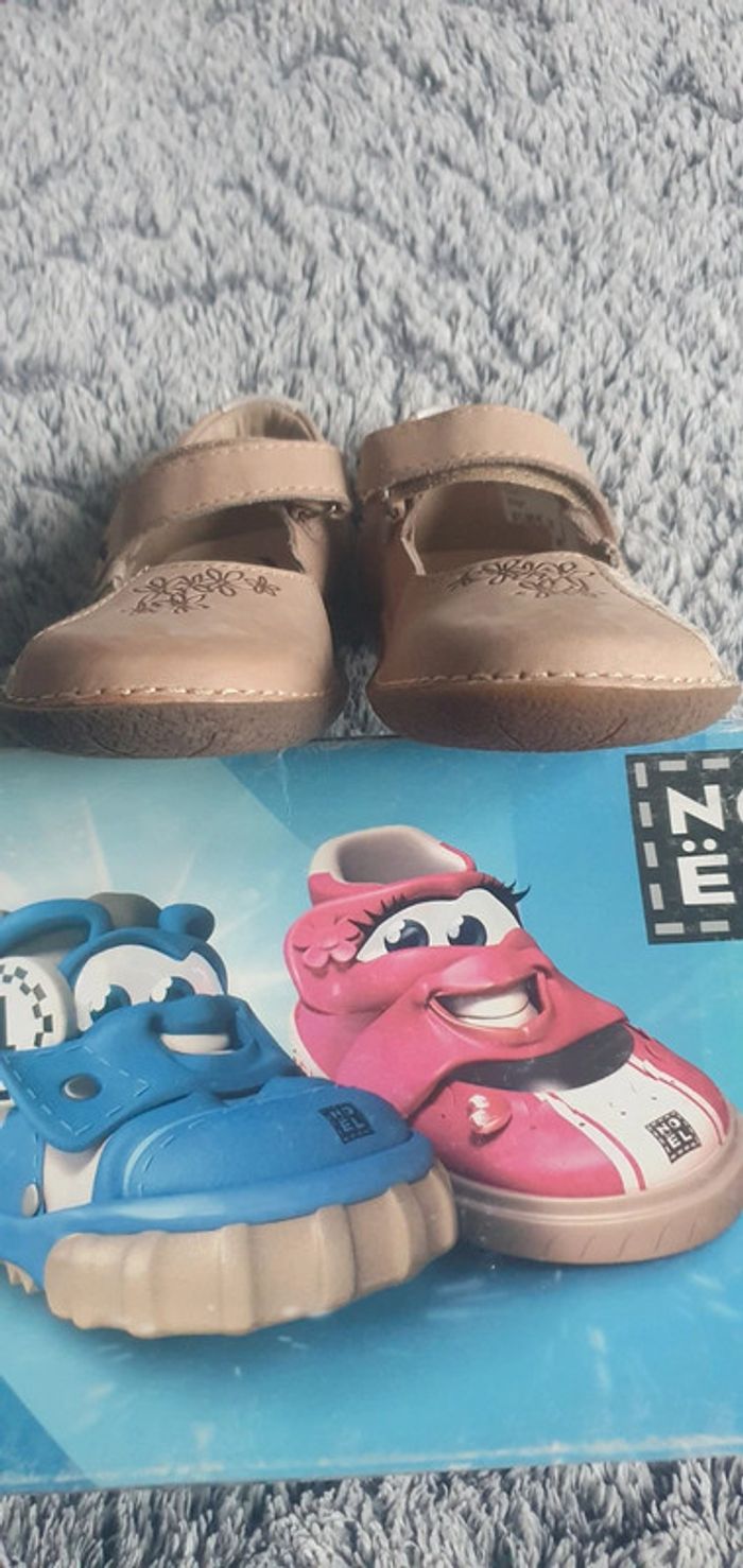 Petites chaussures style ballerines Noël- taille 29 - photo numéro 3