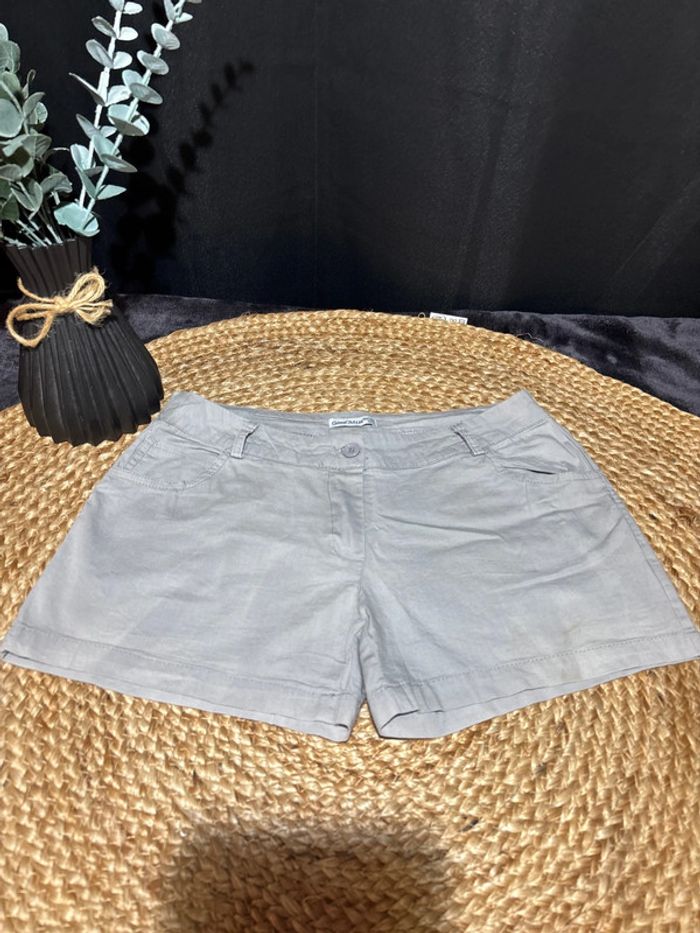 Short femme taille M - photo numéro 2