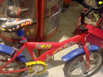 Vélo rouge 16 pouces 