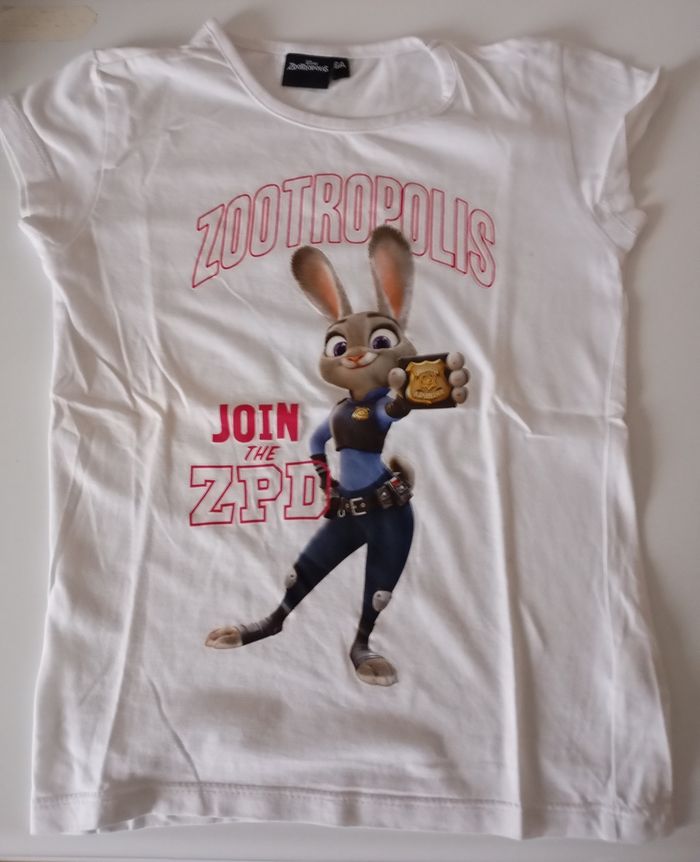 2 Tee shirt. 8 ans .Coton .  Rose et blanc . Disney Zootopie . Très bon état - photo numéro 7