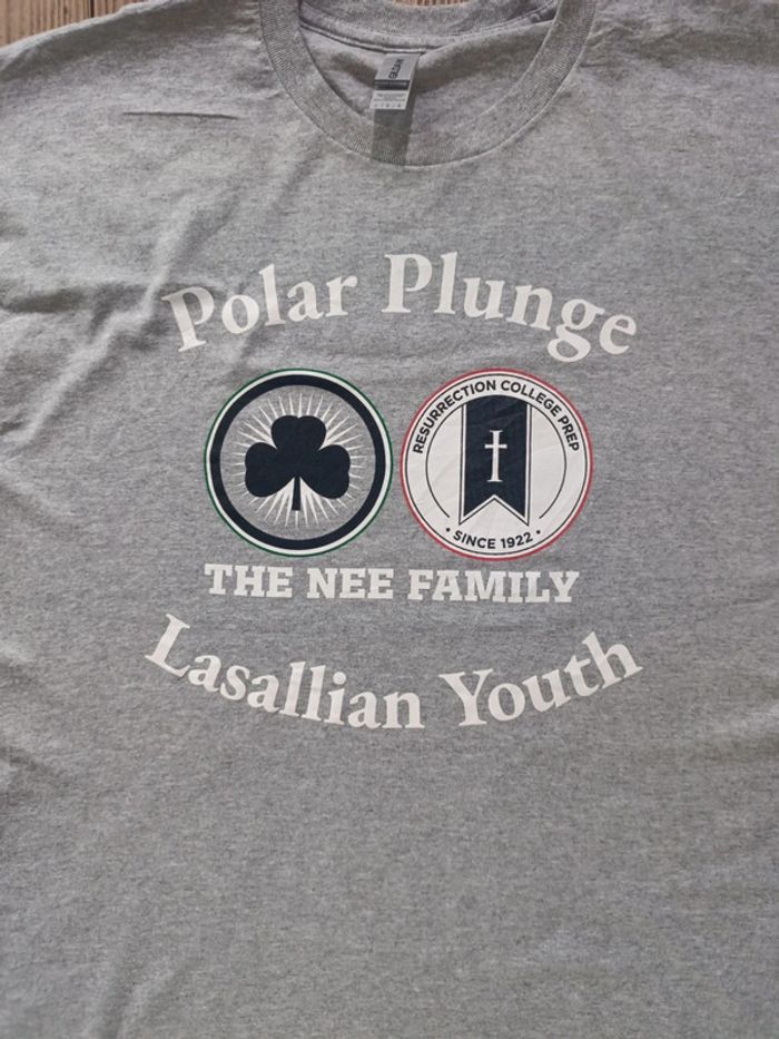 T-shirt manches courtes St Patrick polar plunge résurrection collège Chicago L - photo numéro 2
