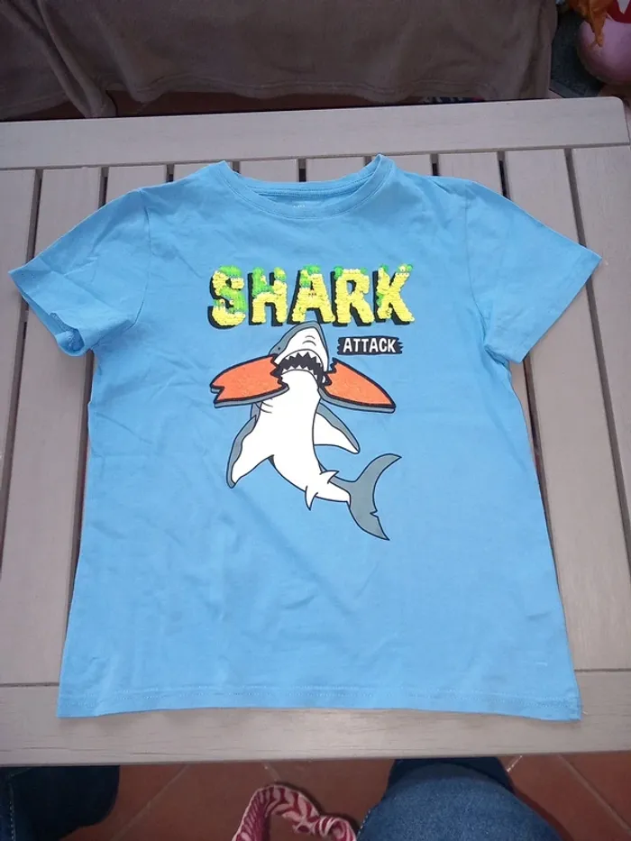 T-shirt requin - photo numéro 3