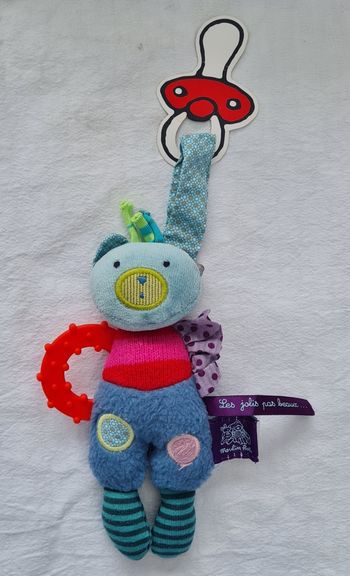 Petite peluche Chat anneau de dentition- Les jolis pas beaux- Moulin Roty