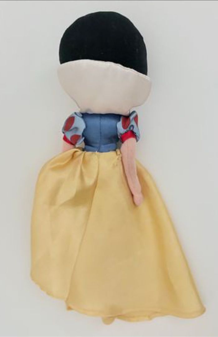 Peluche Blanche neige - photo numéro 2