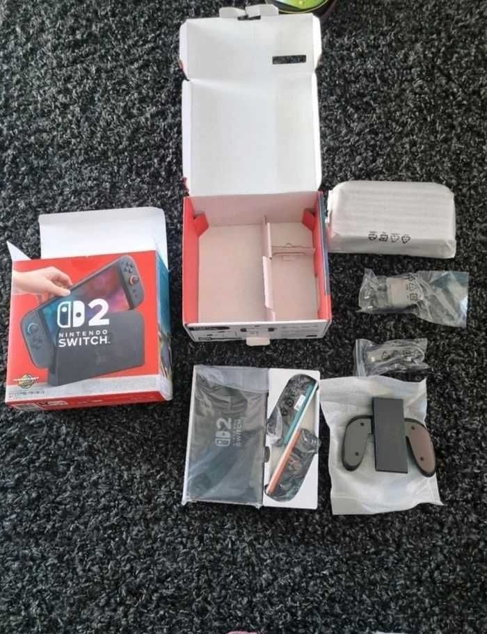 Console Nintendo Switch 2 + Mario kart world - photo numéro 4