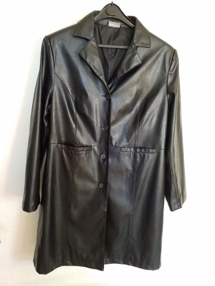 Manteaux noir similicuir taille 46 comme neuf