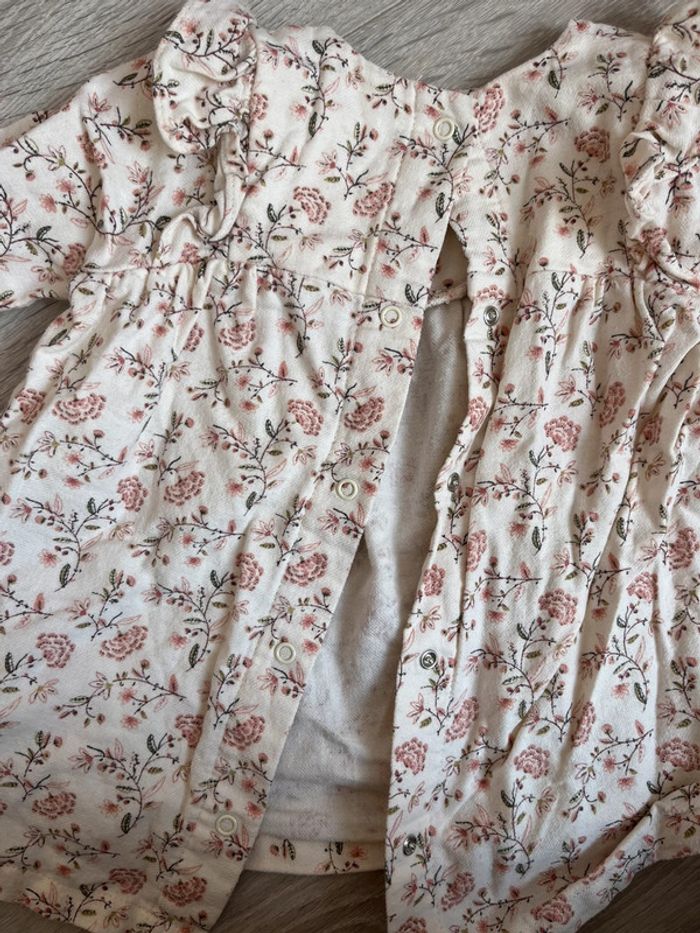 Robe fleurie 6 mois - photo numéro 3