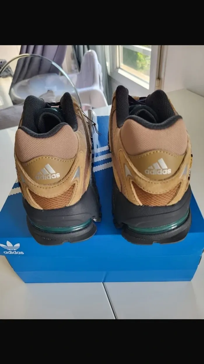 Basket Adidas Response neuve taille 44 2/3 - photo numéro 7
