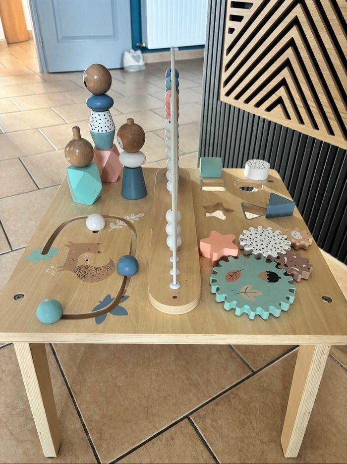 Table d’activité bois bébé - photo numéro 2