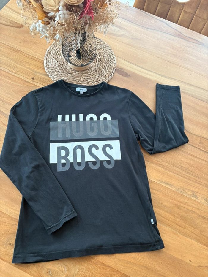 T-shirt ML Boss noir 14 ans