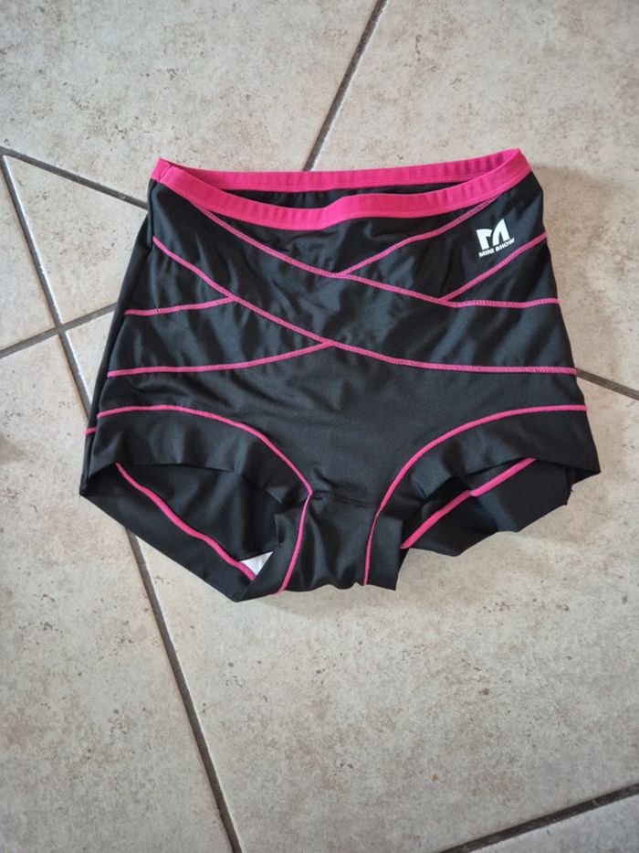 4 culottes gainantes taille M neuves - photo numéro 2