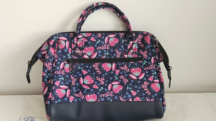 Sac à main crossbody Cabaïa neuf non utilisé- taille médium - photo numéro 3
