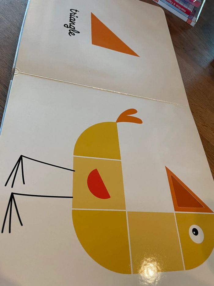 Livre cartonné à toucher Les formes à toucher - photo numéro 10