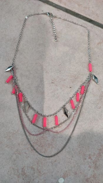 Collier fantaisie rose