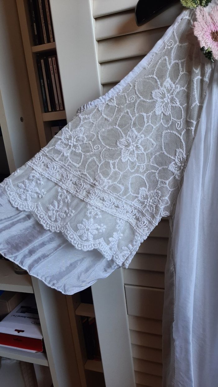 Chemisier viscose et dentelle avec fleurs - photo numéro 3