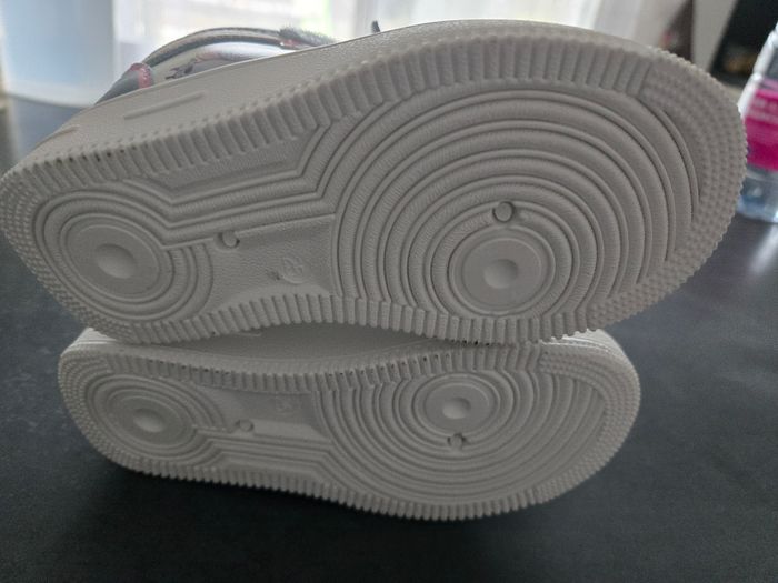 Basket Disney Stitch montantes avec fermeture éclair et scratch - photo numéro 5