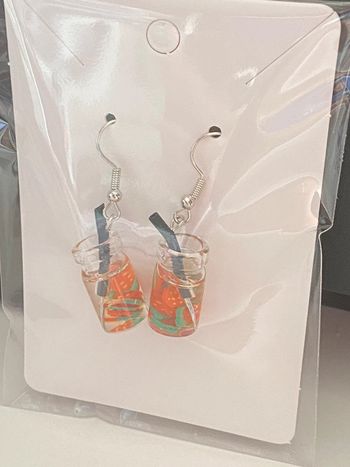 Boucles d’oreilles verre boisson fraises avec paille