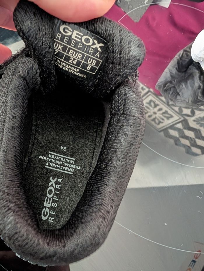 Chaussures montantes garçon. Chaudes et imperméables. Taille 24. Neuf. Geox - photo numéro 7
