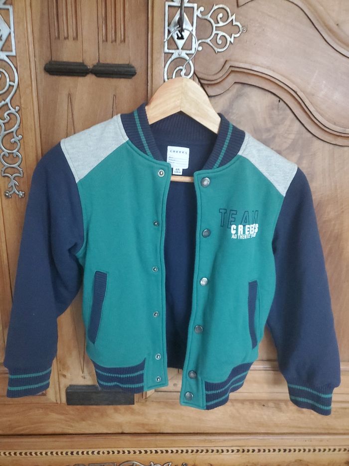 Veste Creeks 8 ans comme neuve