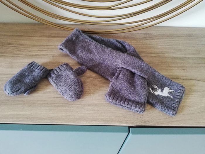 Echarpe+moufles Vertbaudet Taille 24/36 mois