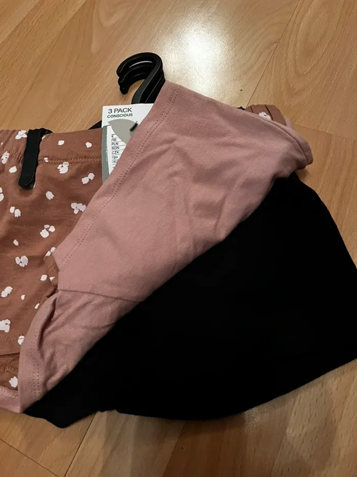 Lot de 3 short été fille 6 ans H&M - photo numéro 3