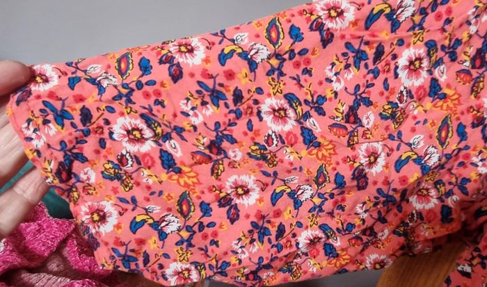 Robe courte kiabi corail motifs fleurs manches courtes neuve 50 52 - photo numéro 3