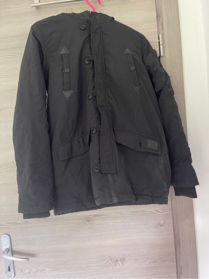 Blouson noir