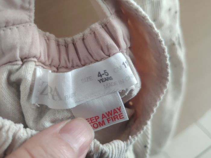 Robe saloptte, Zara, 4-5 ans, velours côtelé beige pois noir, bretelles ajustables cm - photo numéro 3