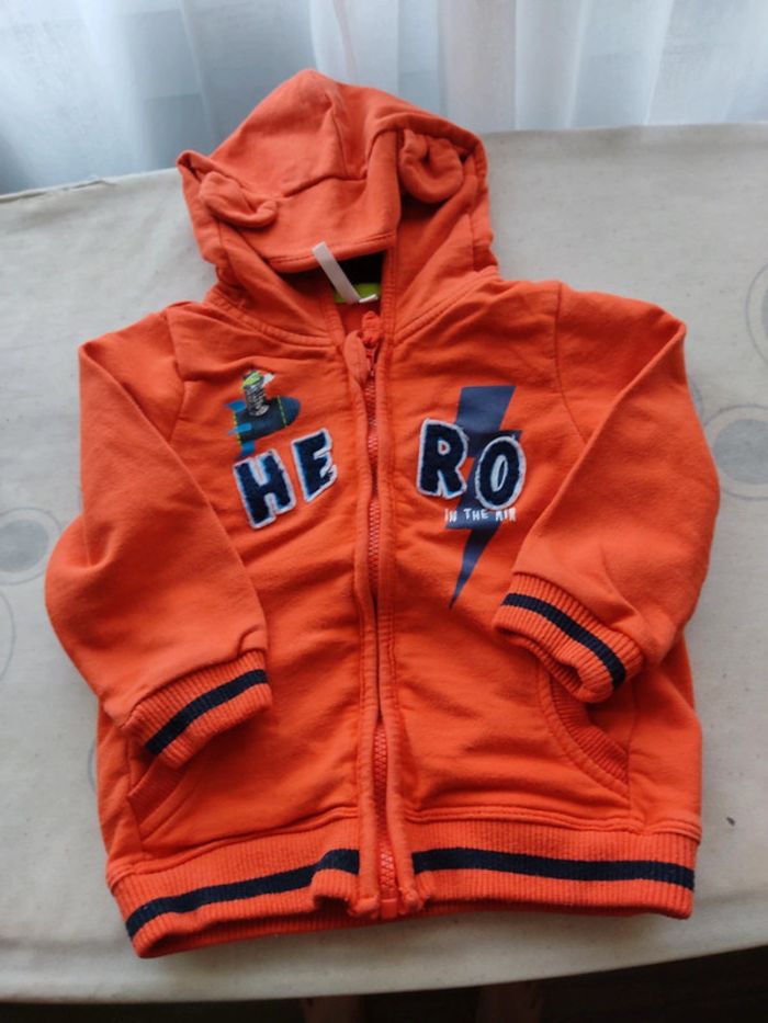 Sweat zippé à capuche 12 mois