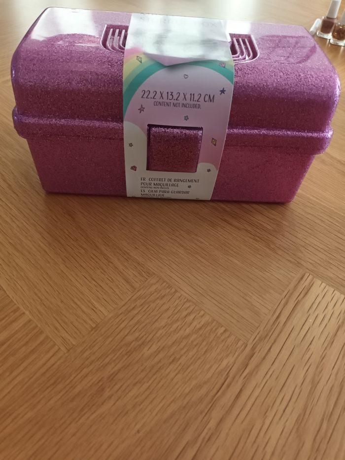 Boite de rangement ou de beauté - photo numéro 2