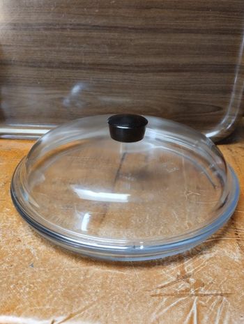 Plateau en pyrex 25 cm avec cloche adaptable