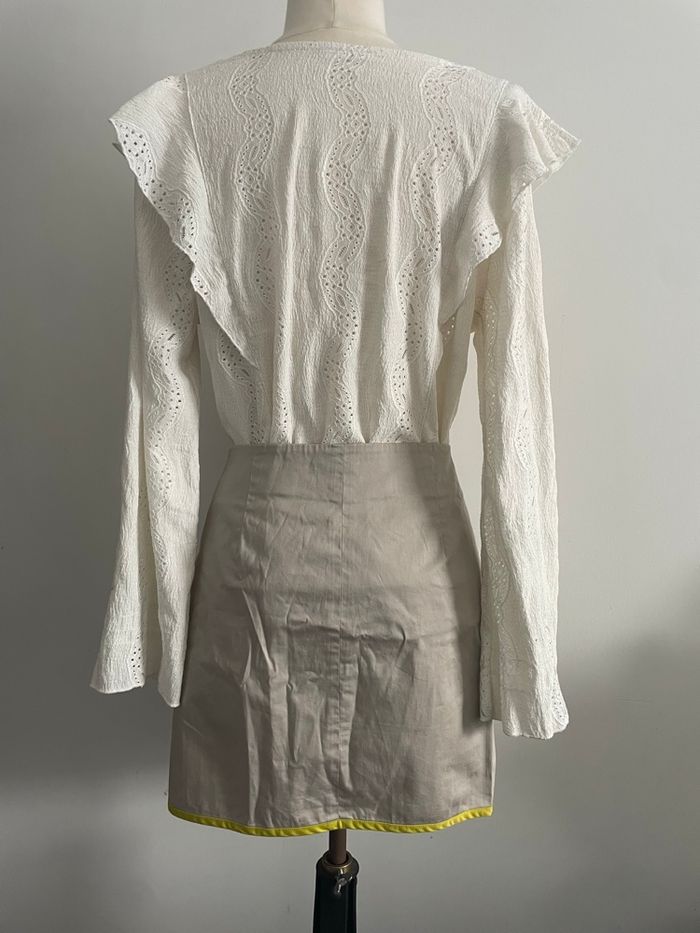 🌸jolie mini Jupe beige Armani exchange taille 4(40)🌸 - photo numéro 3