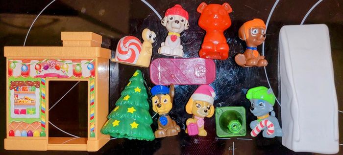 Lot de figurines pat patrouille Paw Patrol  spécial Noël - photo numéro 2