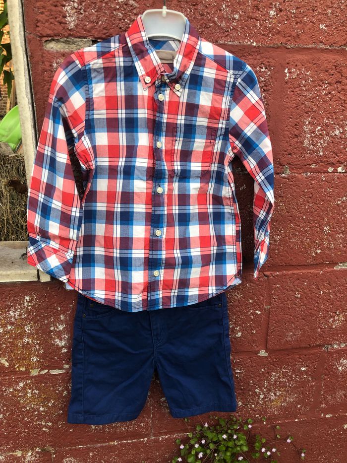 Chemise et short taille 4 ans