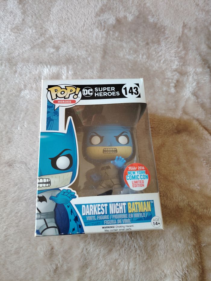 Funko Pop! Darkest Night Batman #143 - NYCC 2016 Limited Edition - photo numéro 1