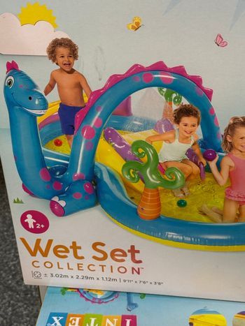 Piscine parc aquatique Intex neuf 