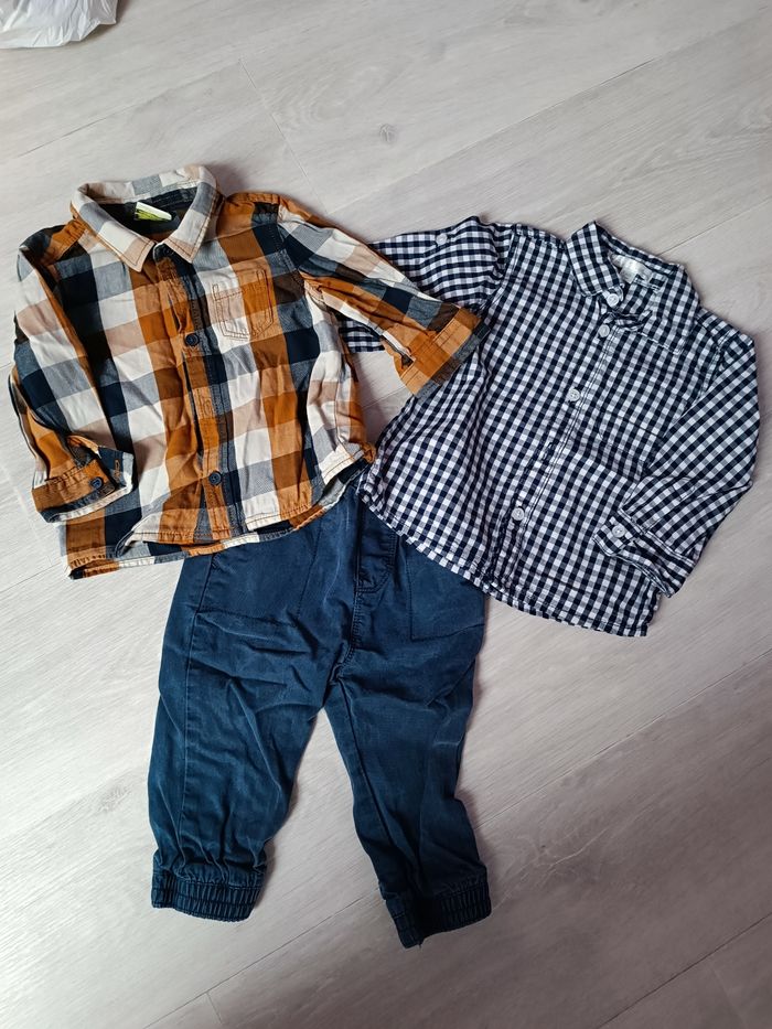 Ensemble pantalon et 2 chemises