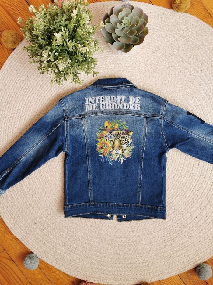 Veste en jeans Neuve interdit de me gronder garçon /fille 4 ans - photo numéro 4