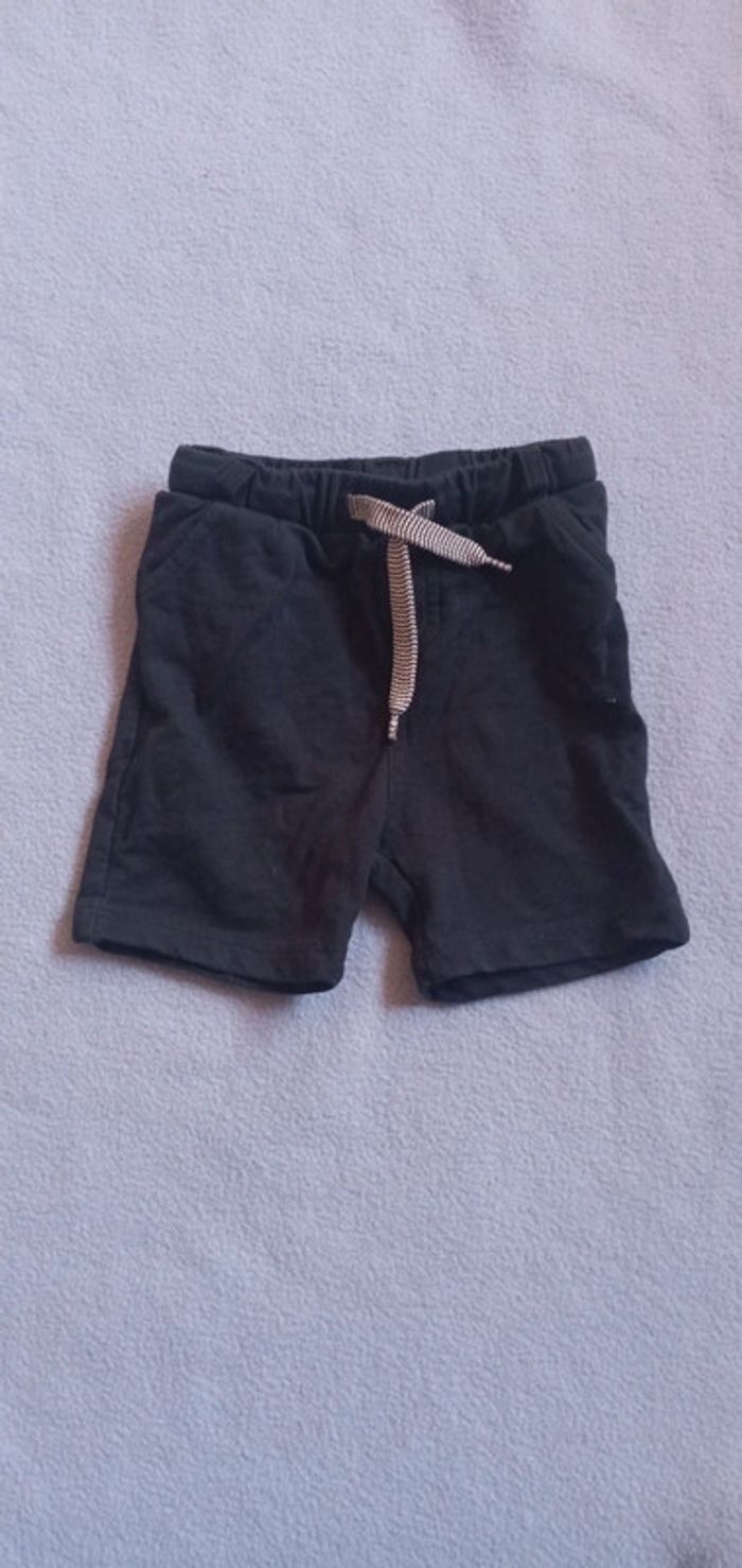 Short Orchestra taille 18 mois