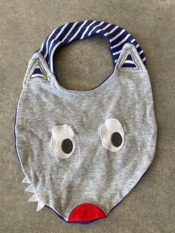 Bavoir tête de loup Premaman