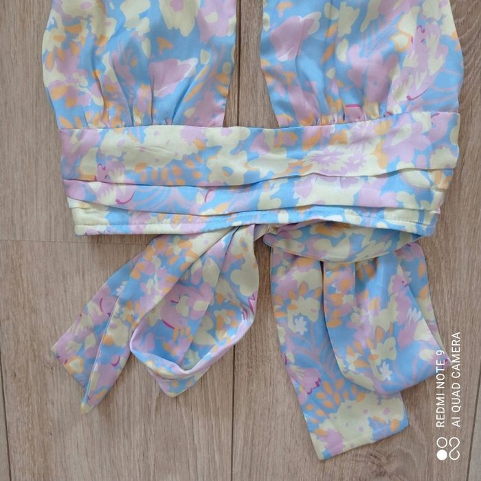 Crop top dos nu à motifs multicolores t36 - photo numéro 3