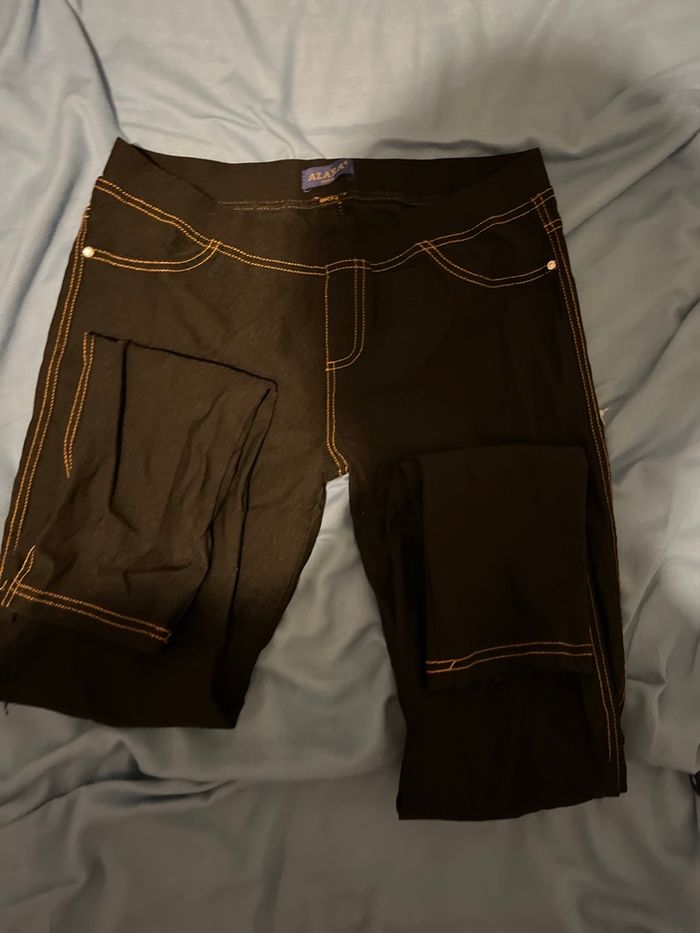 Pantalon en jean taille L en très bon état - photo numéro 5