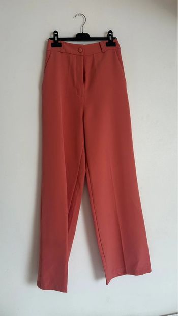 Pantalon de costume rose saumon